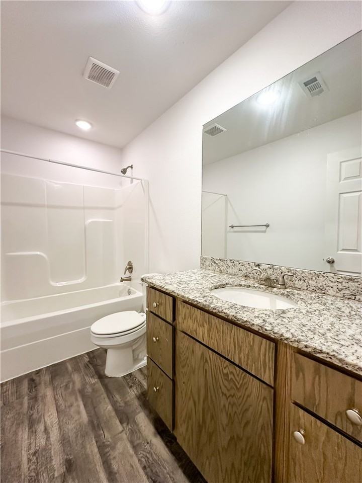 325 W Brook Court #1 - Photo 3 of 18