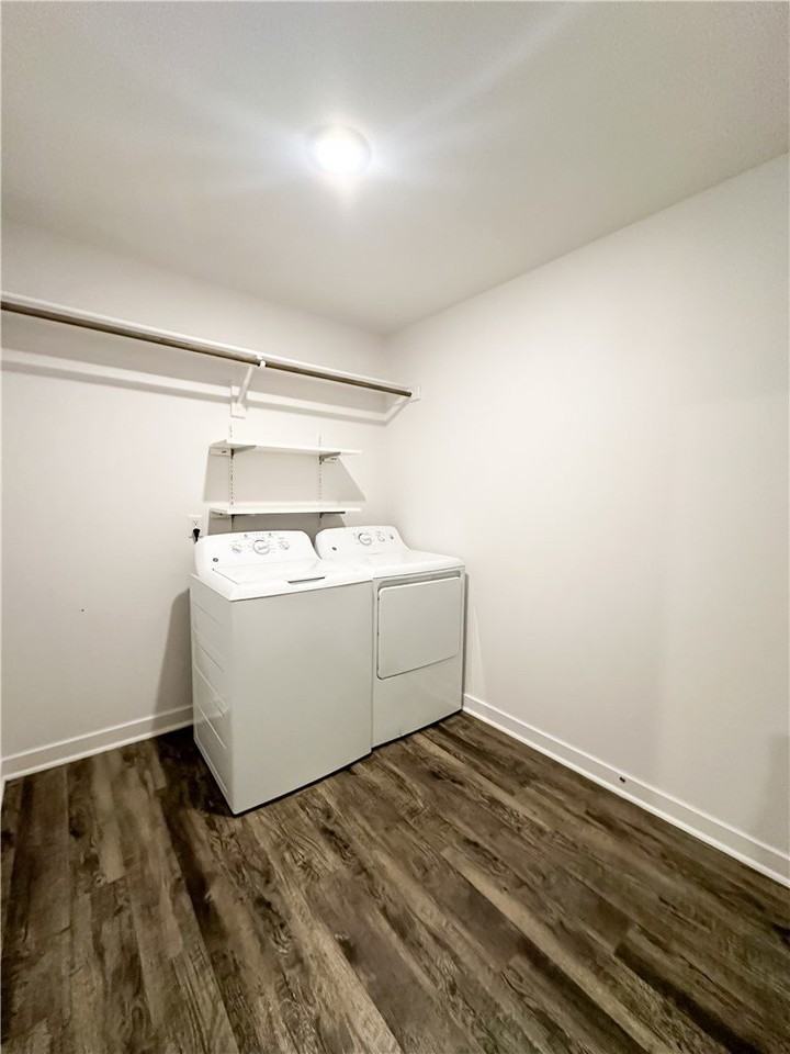 325 W Brook Court #1 - Photo 4 of 18