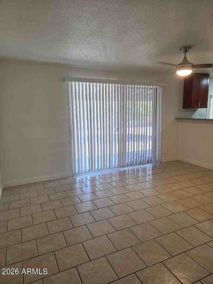 35 E Fairmont Dr - Photo 7 of 24