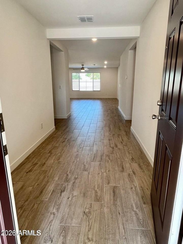 11414 W La Reata Ave - Photo 2 of 17