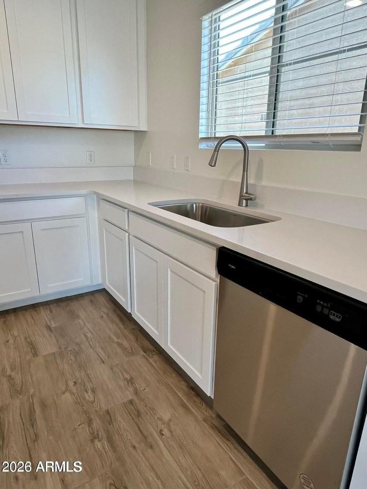 11414 W La Reata Ave - Photo 7 of 17