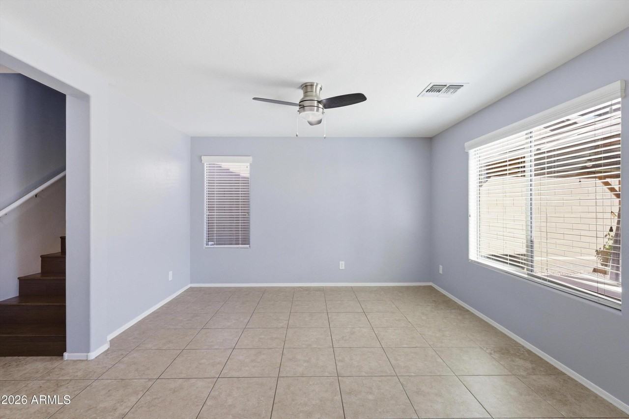 1717 W Buckhorn Trl - Photo 5 of 38