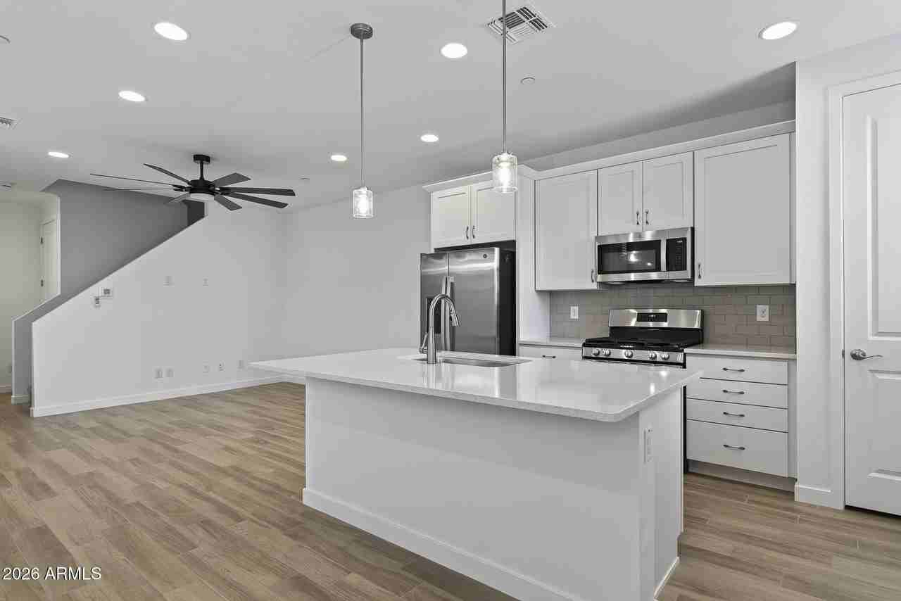 2779 N Claire Dr - Photo 2 of 26