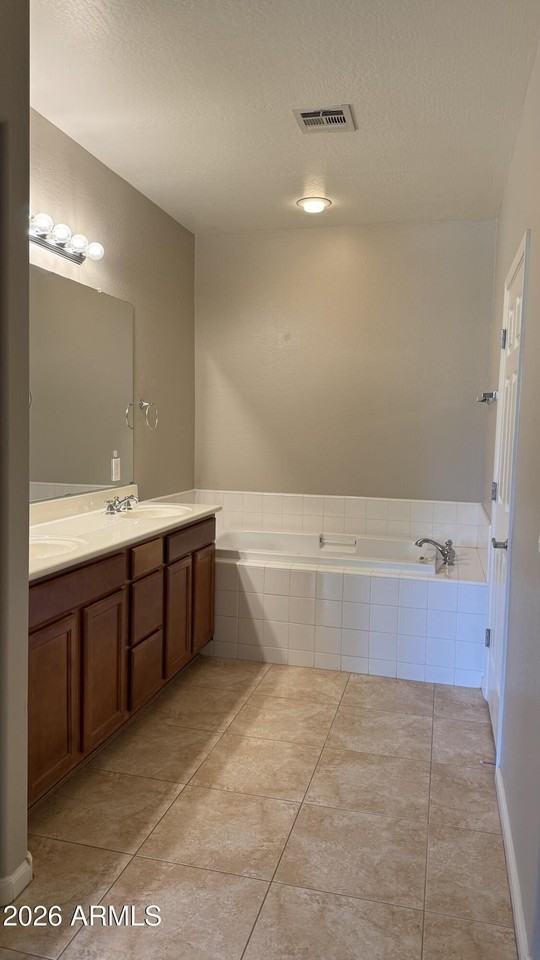 15389 W Bloomfield Rd - Photo 7 of 8