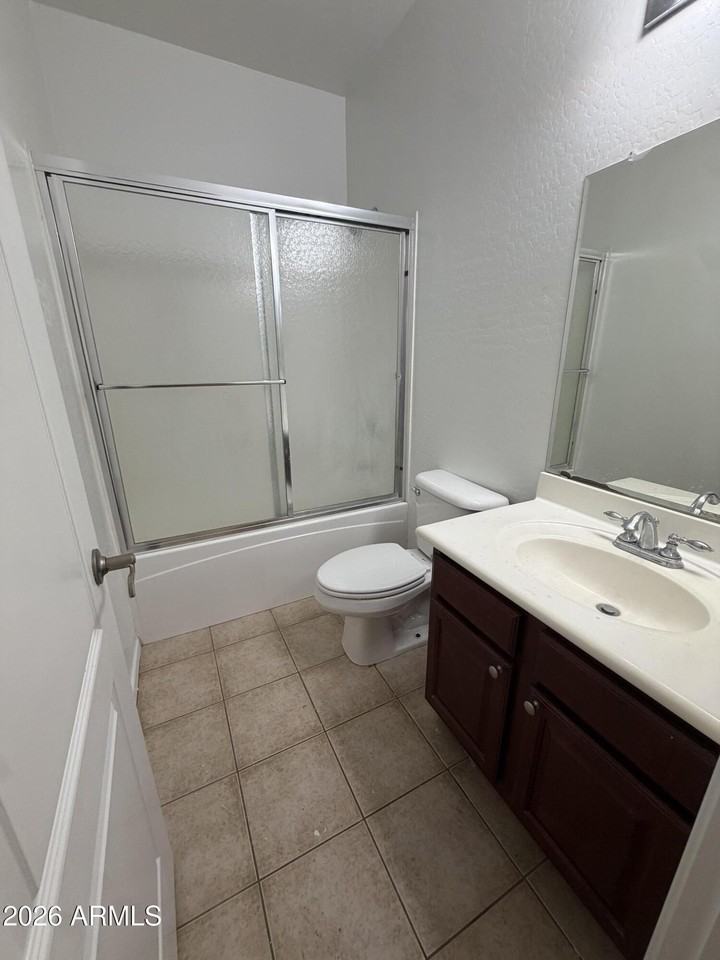 2555 E Robb Ln - Photo 6 of 25