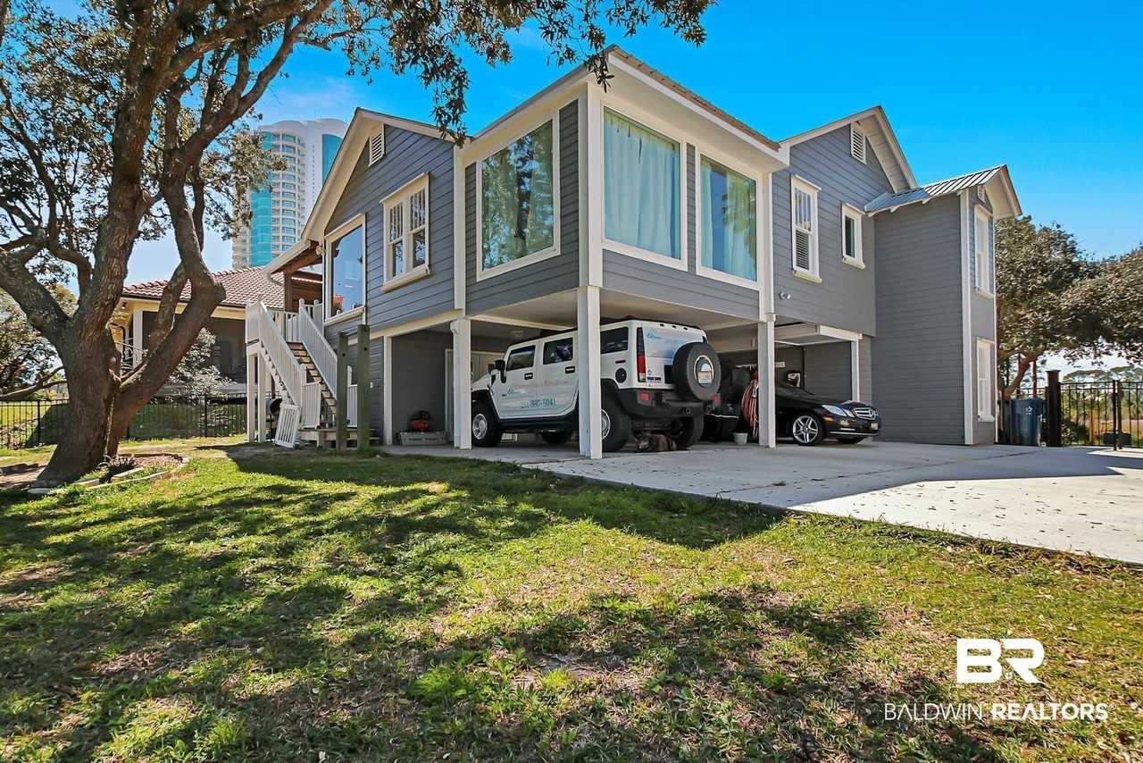 3376 Washington Ave - Photo 6 of 23