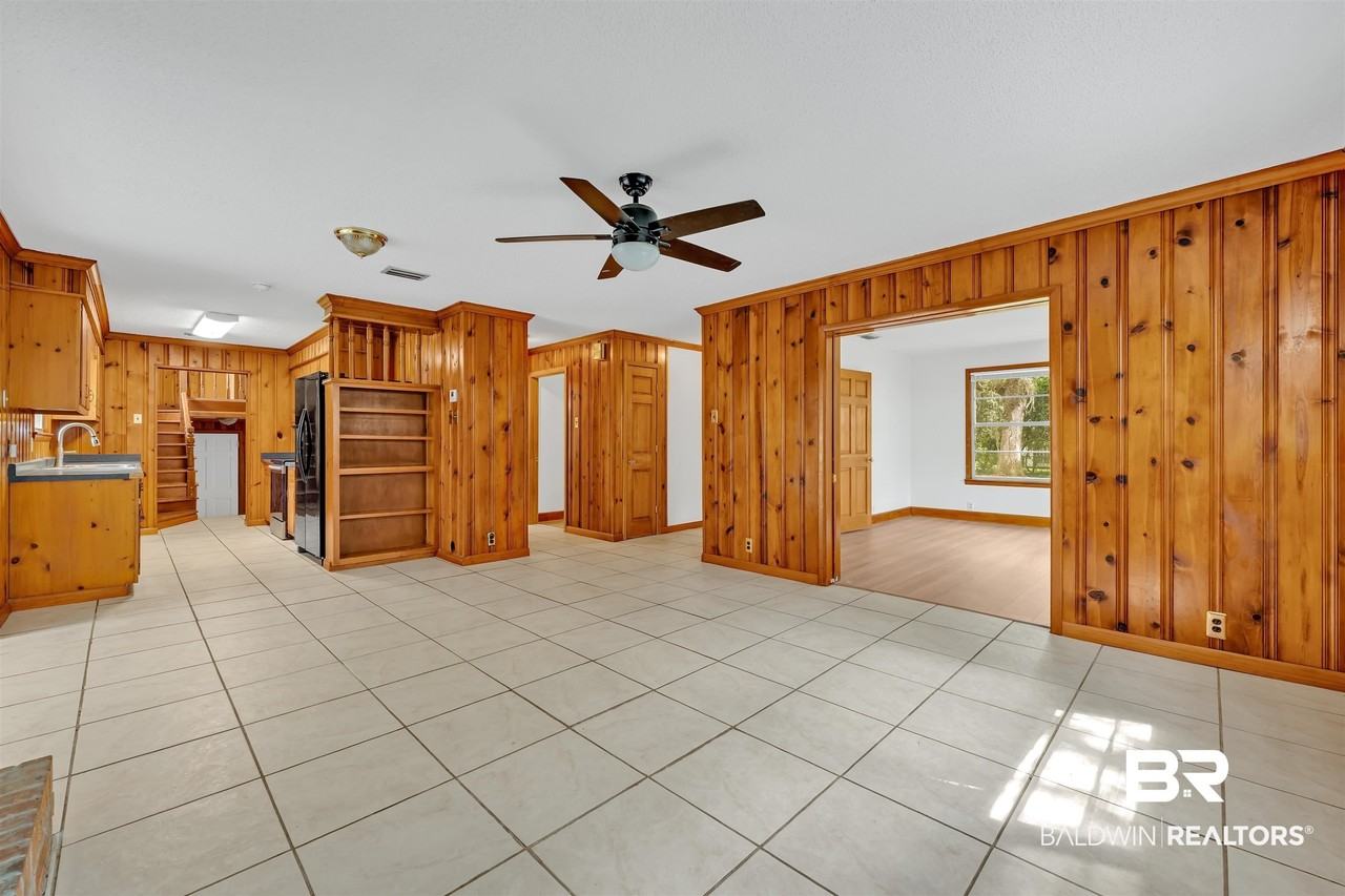 6425 Village Point Dr - Photo 3 of 21