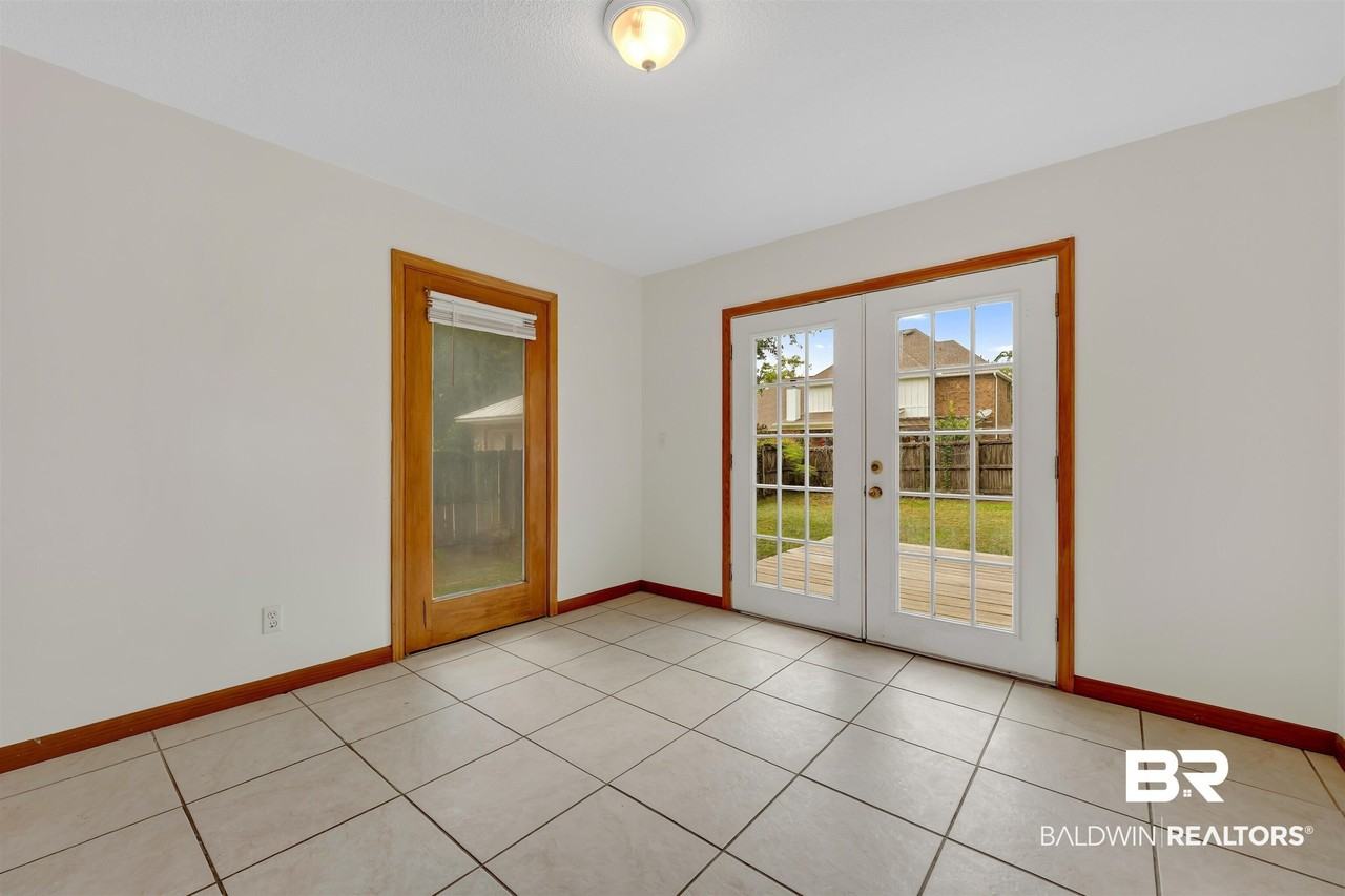 6425 Village Point Dr - Photo 6 of 21