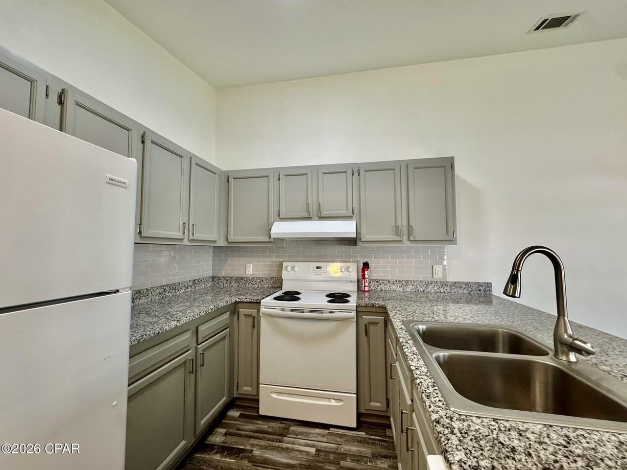 8131 Sunset Ave #B - Photo 5 of 10