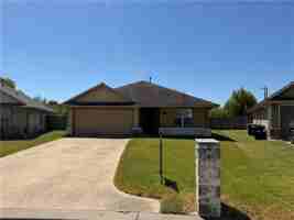 featured image of 933 Crested Point Dr