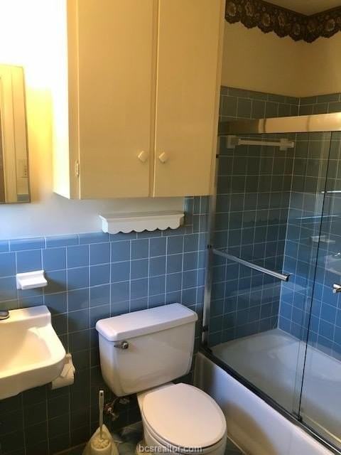 411 Leslie Dr - Photo 6 of 9