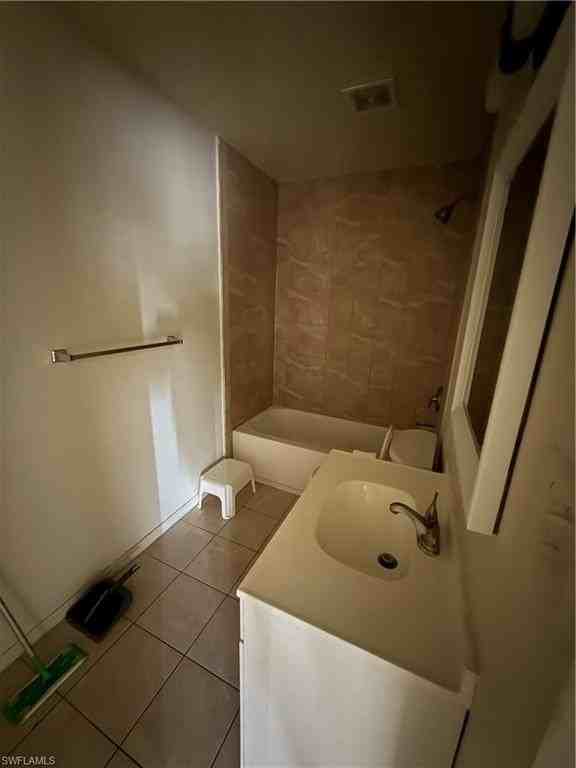 10632 Woods Cir Apt 6 - Photo 3 of 7