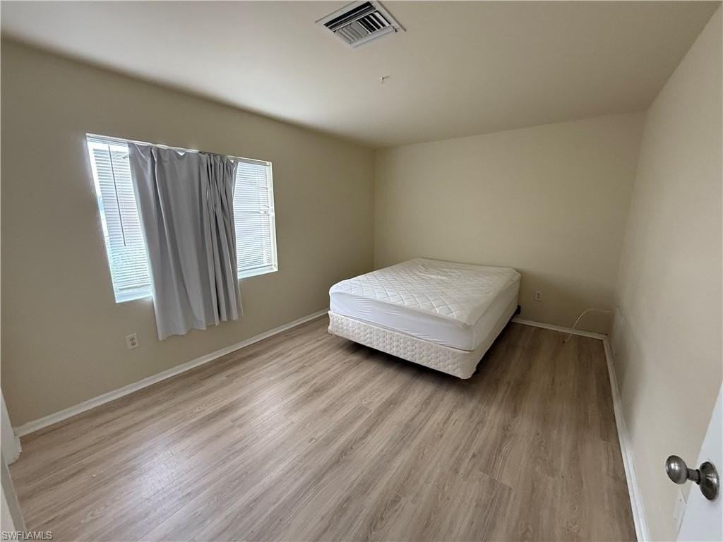 10632 Woods Cir Apt 6 - Photo 5 of 7