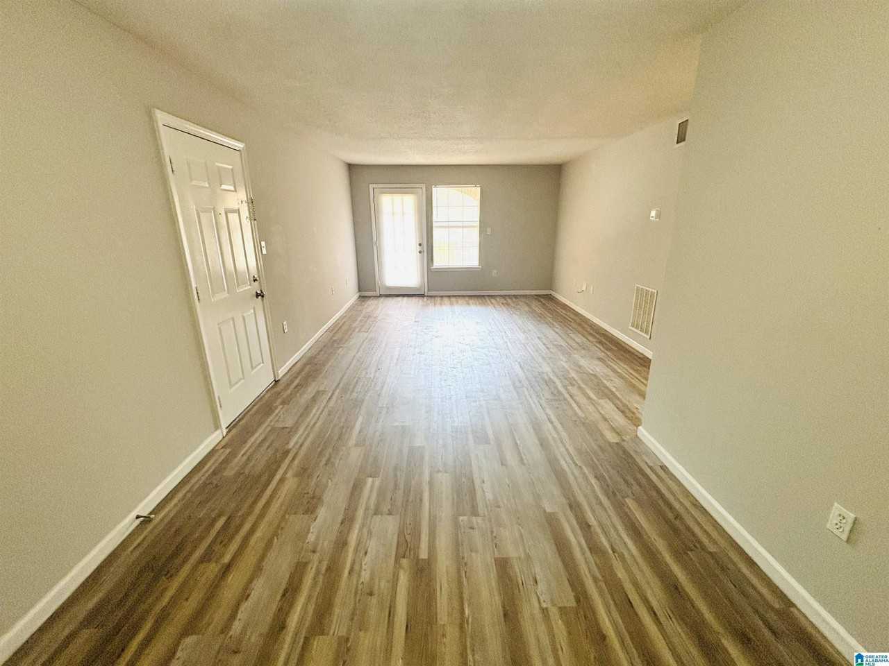 2514 Veterans Memorial Pkwy #114 - Photo 2 of 13