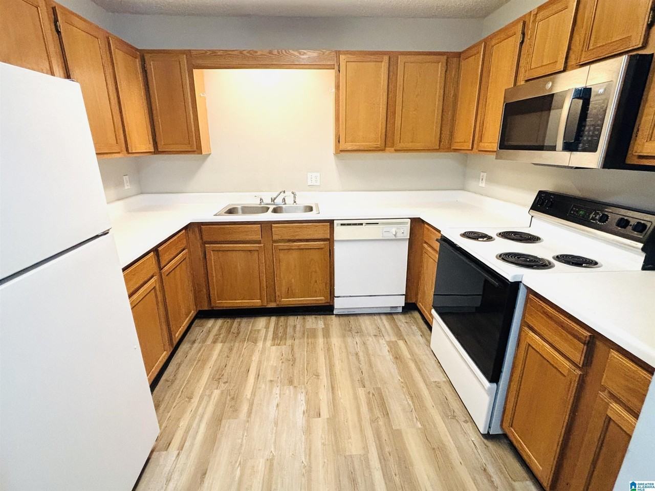 2514 Veterans Memorial Pkwy #114 - Photo 4 of 13