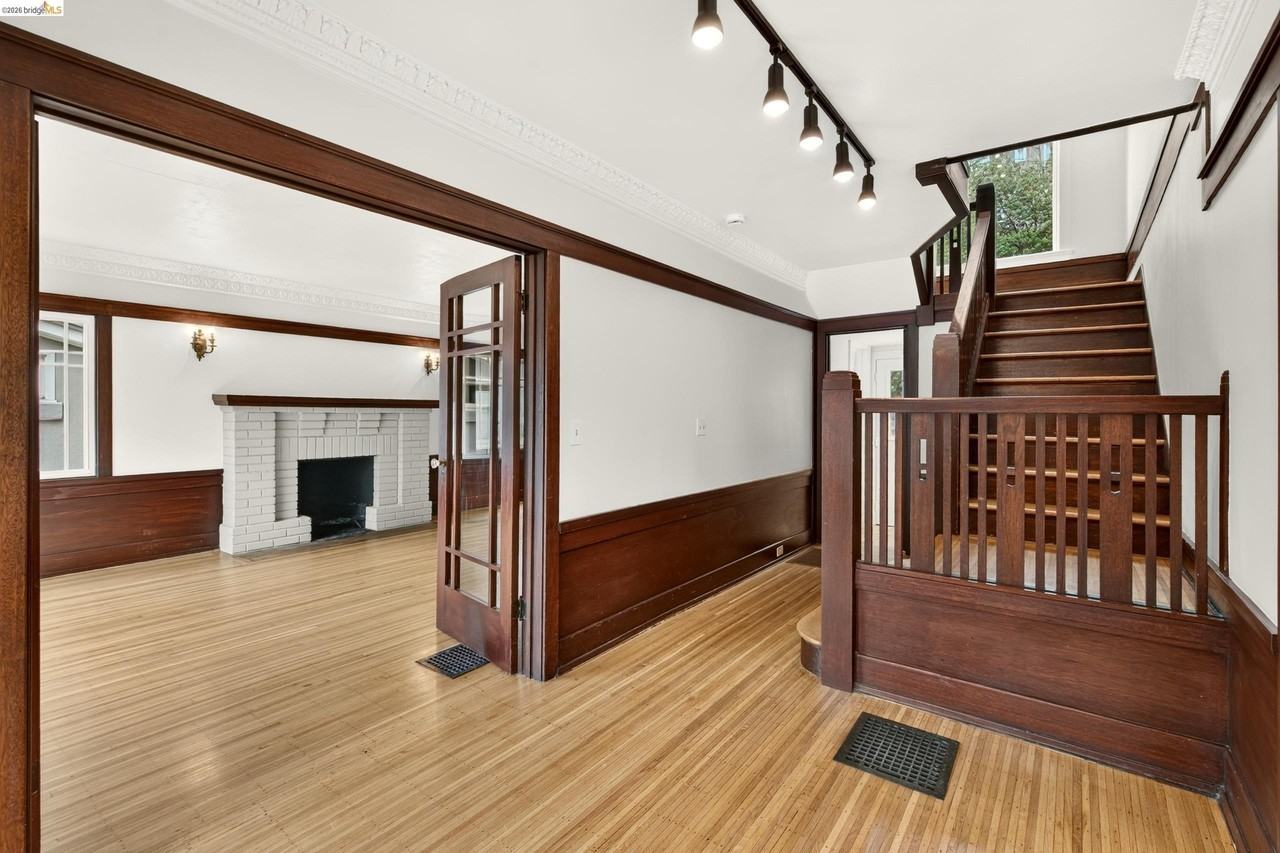 846 Mandana Blvd - Photo 7 of 50