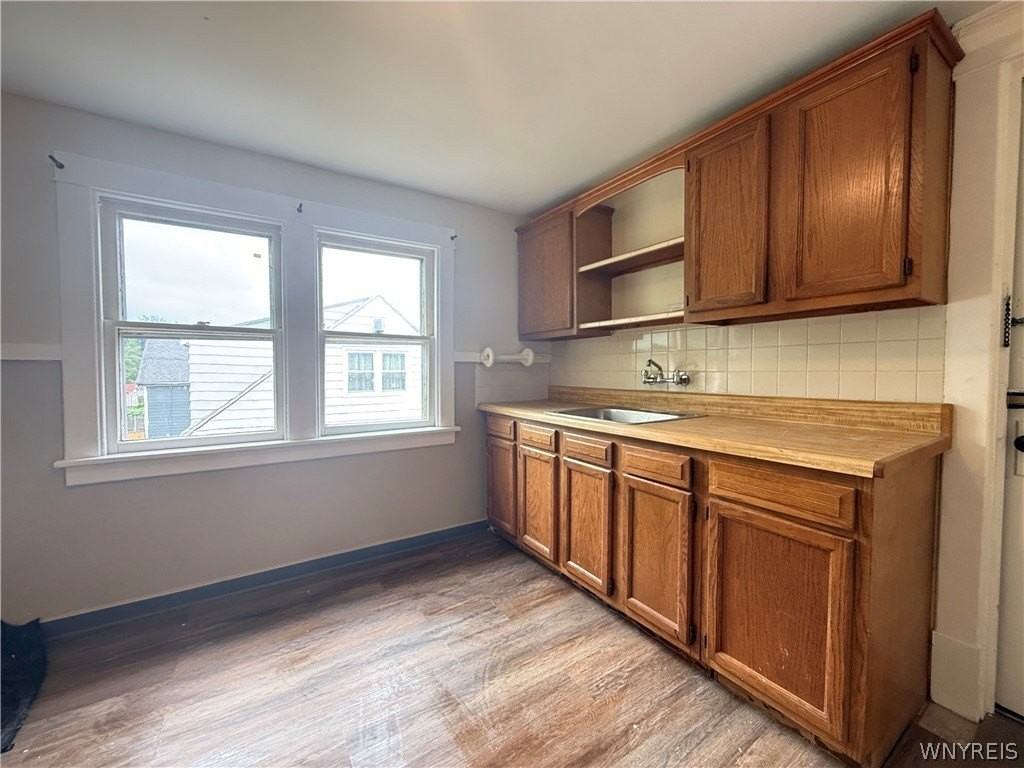 63 Wright Ave - Photo 4 of 13