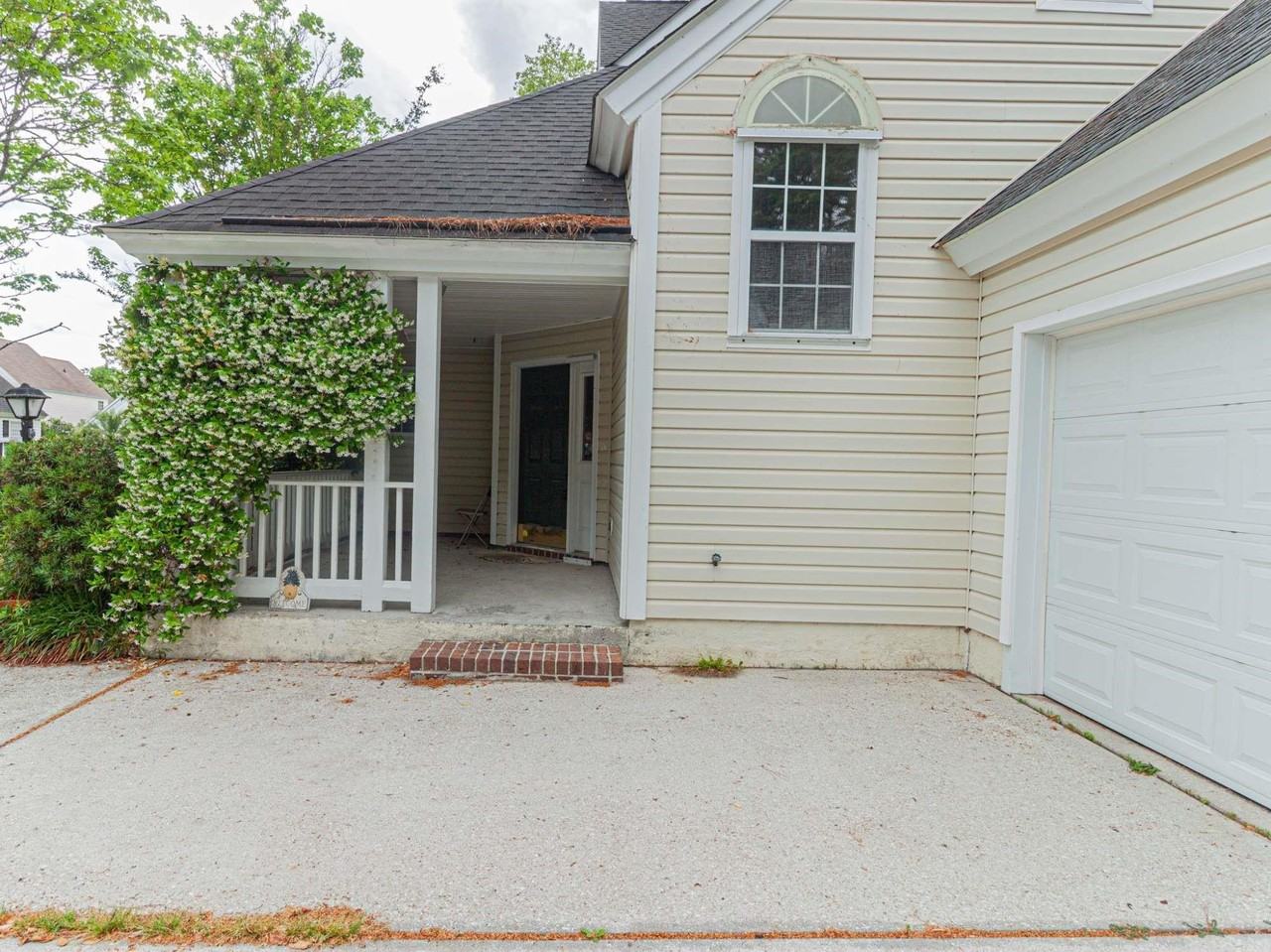 1813 Windmere Way - Photo 2 of 34