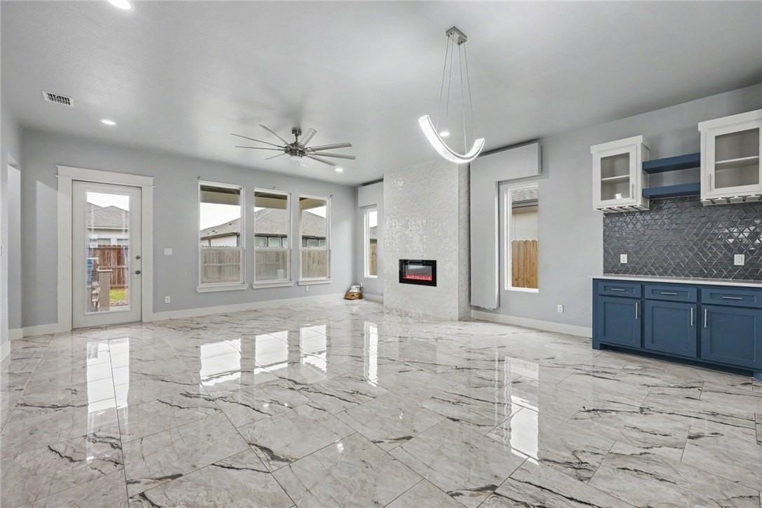 2610 Lady Andrea Dr - Photo 3 of 34