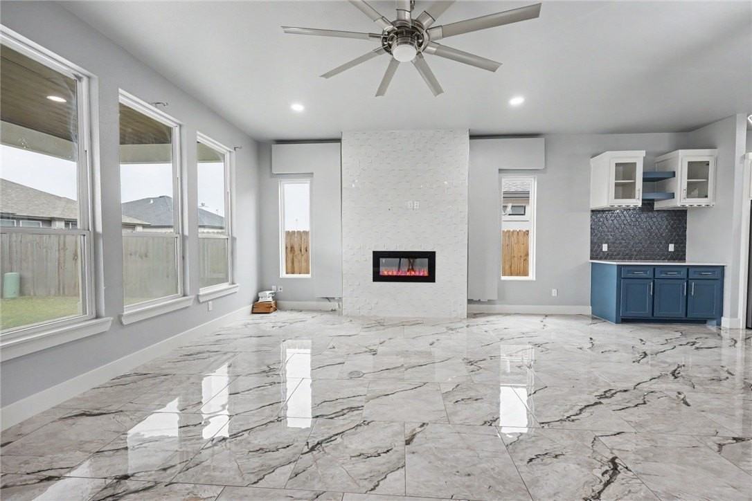 2610 Lady Andrea Dr - Photo 4 of 34