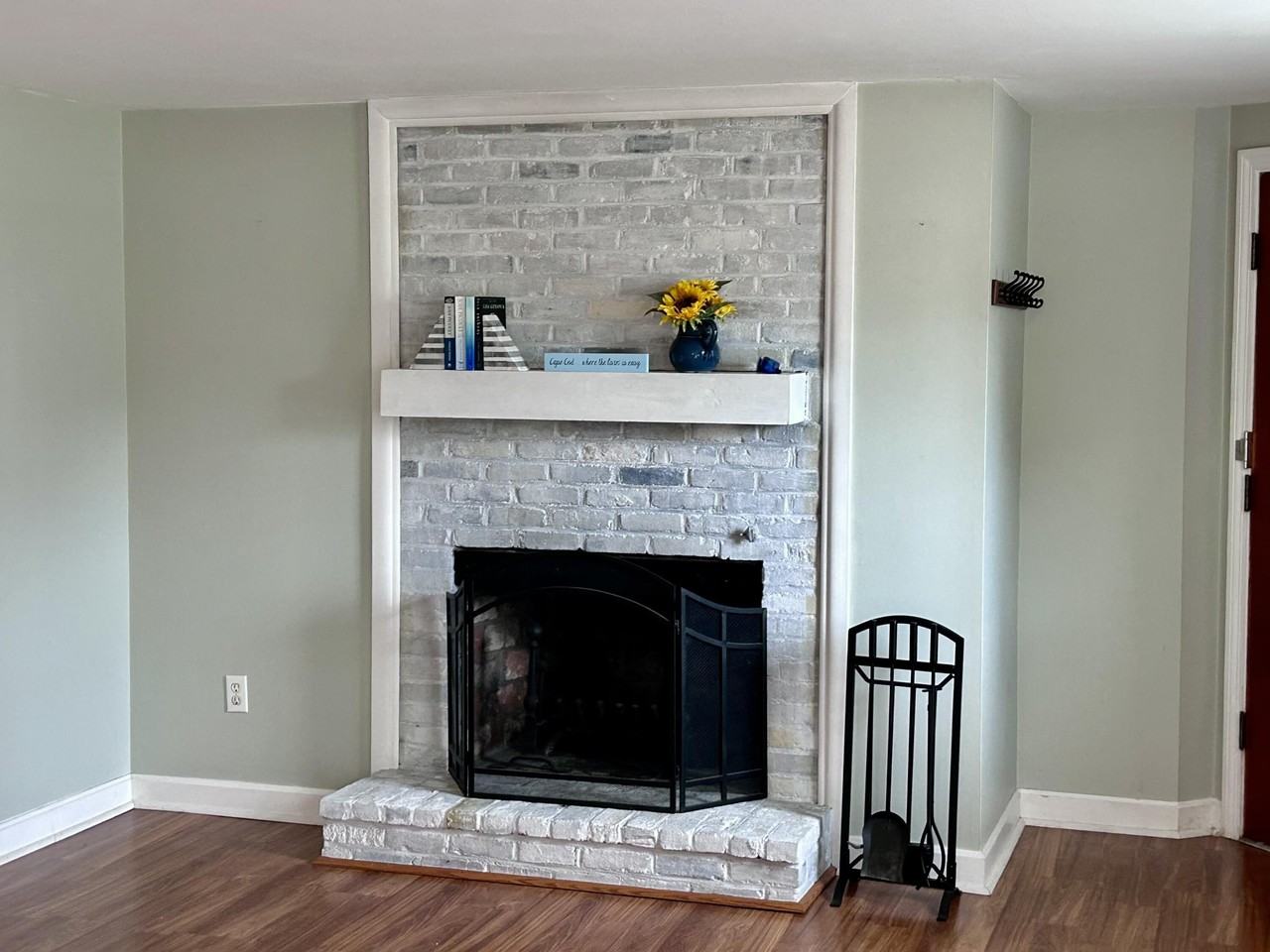 221 Upper County Rd #106 - Photo 4 of 19