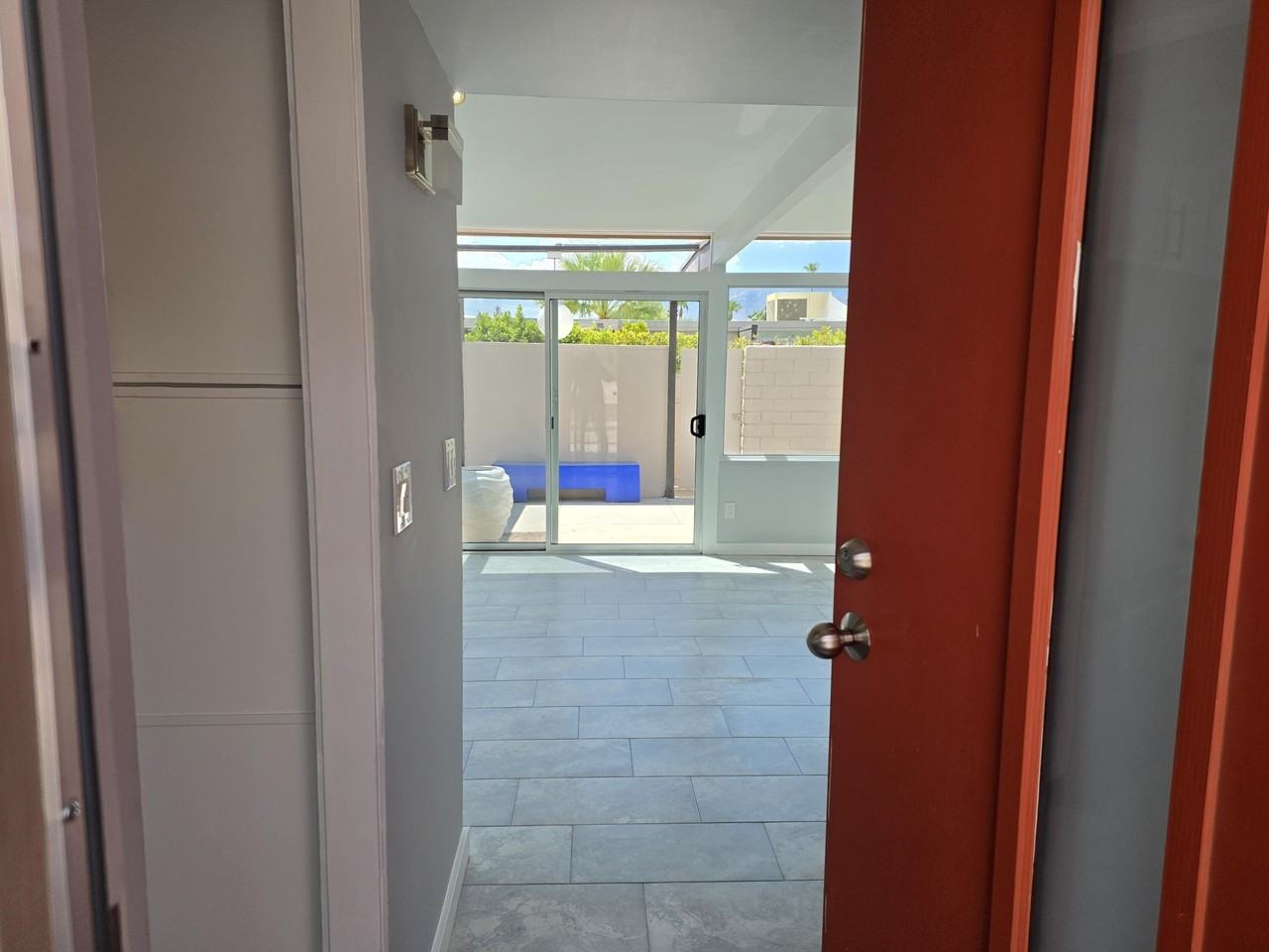 735 E Louise Dr - Photo 4 of 37