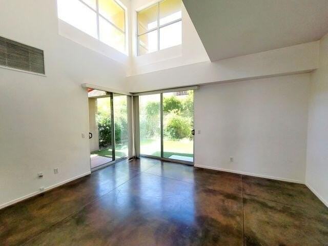 3545 Sunburst Blvd - Photo 2 of 18