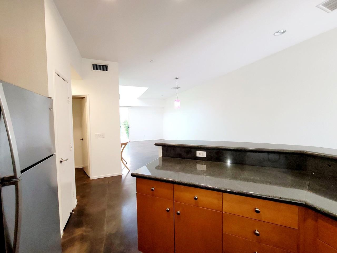 3545 Sunburst Blvd - Photo 3 of 18