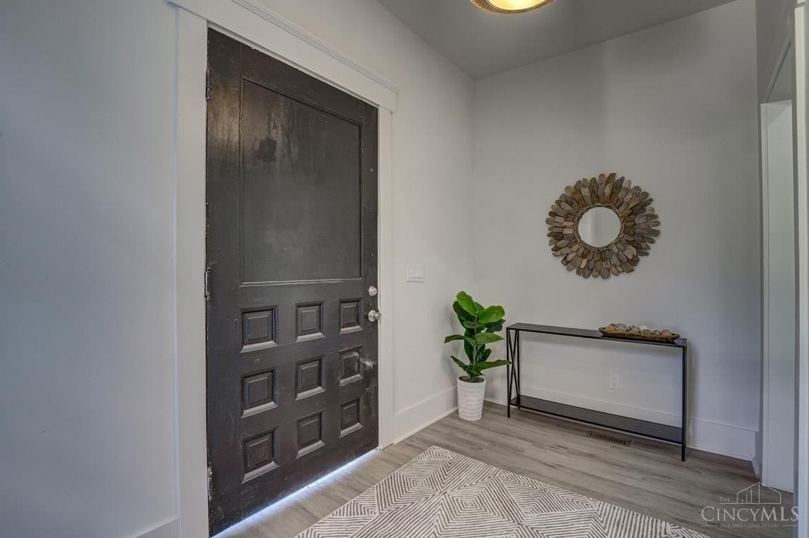 871 Hutchins Ave - Photo 4 of 29
