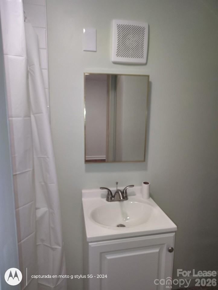 213 S Summit Ave - Photo 7 of 14