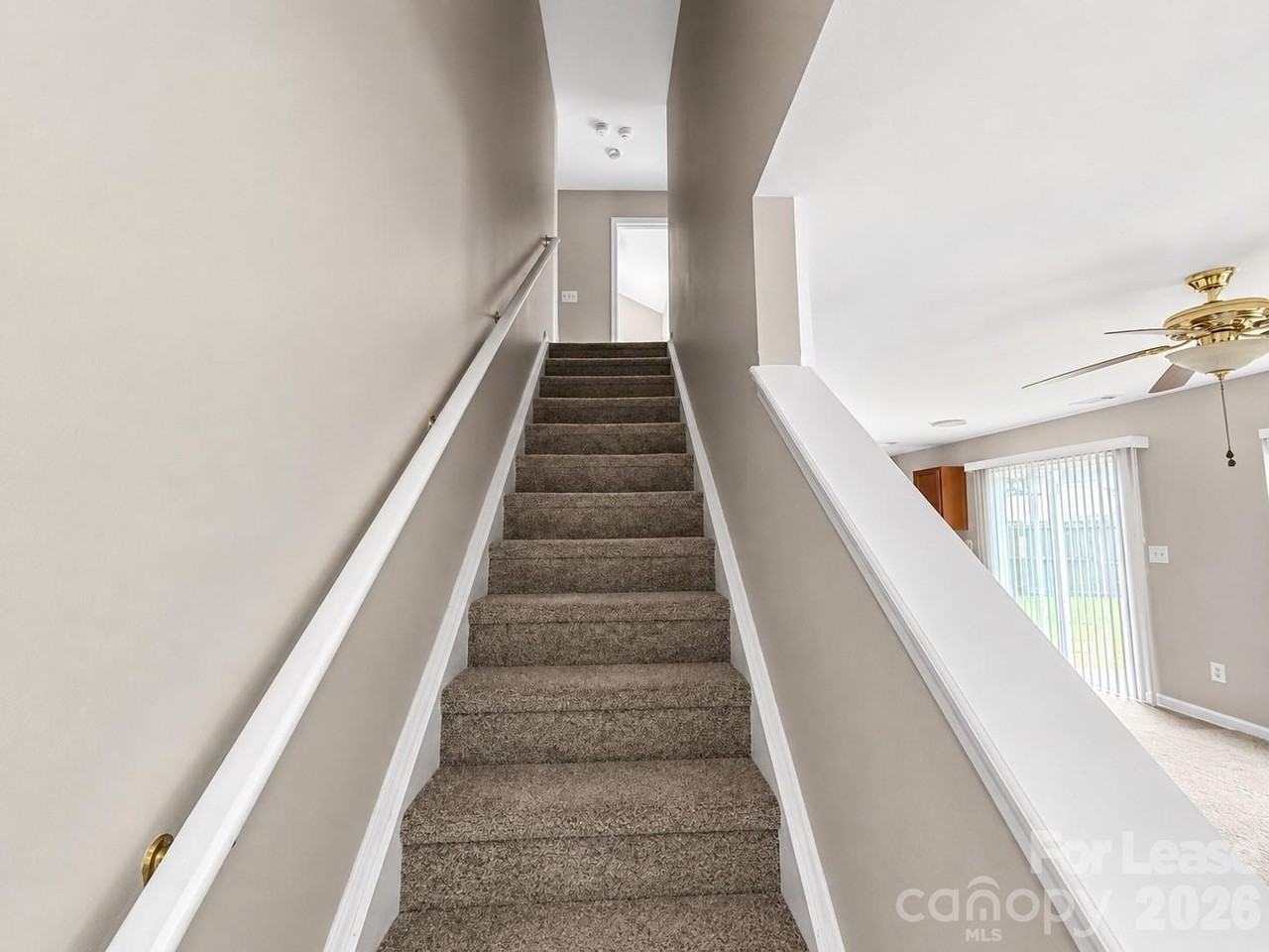 1111 Delander Ln - Photo 5 of 16