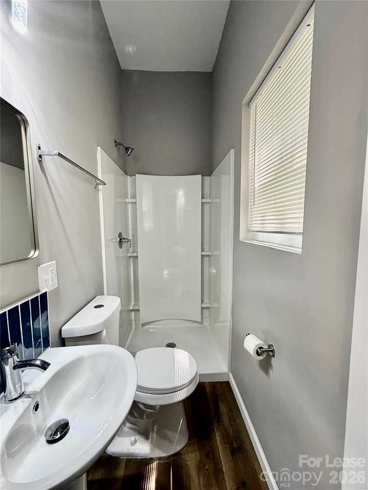 457 Fewell St - Photo 7 of 13