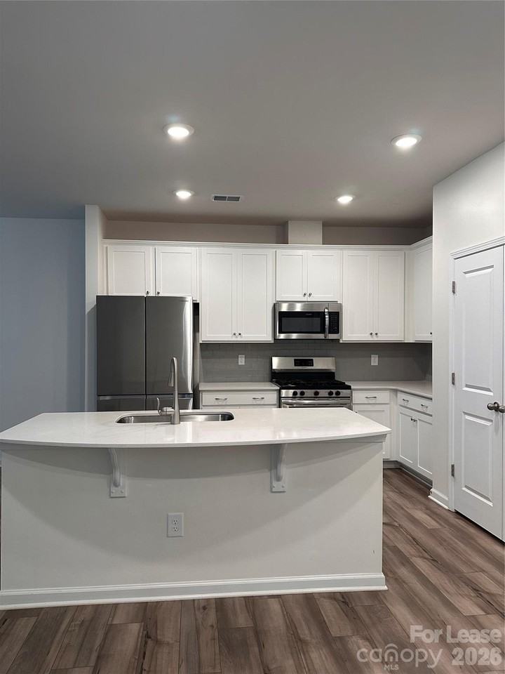 12828 Canton Side Ave - Photo 6 of 25