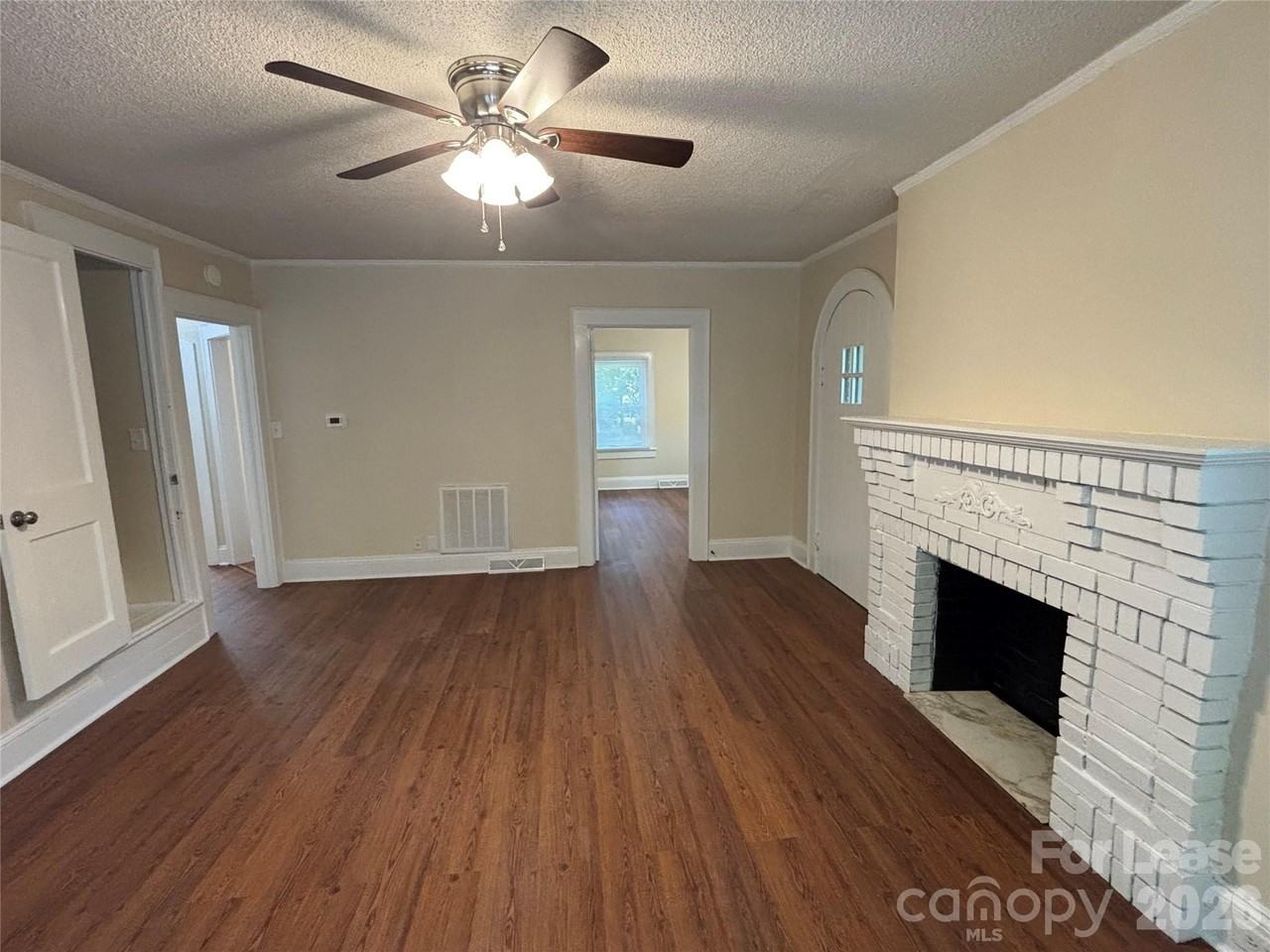 1613 Boy Scout Rd - Photo 3 of 18