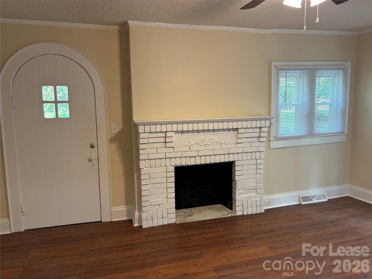 1613 Boy Scout Rd - Photo 5 of 18