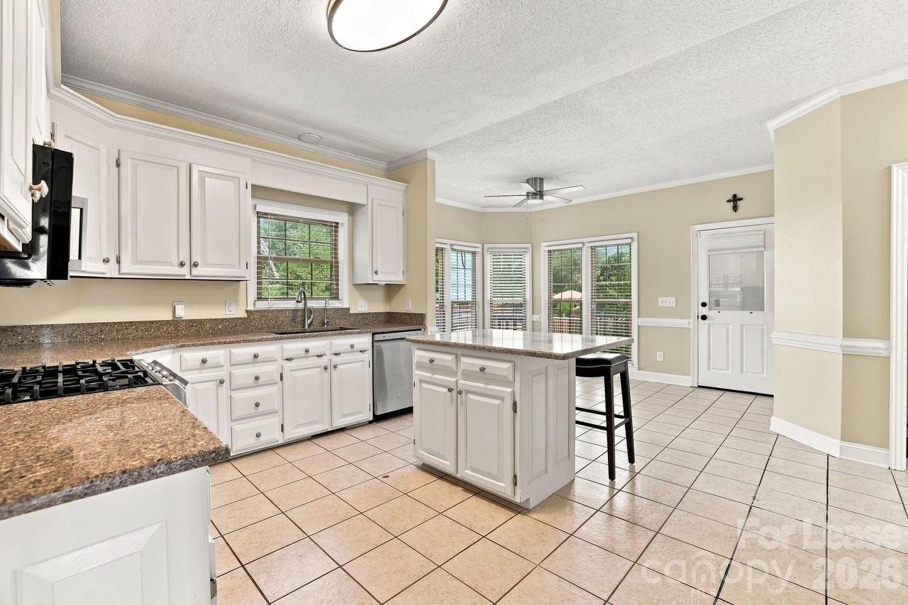142 Cottontail Ln Se - Photo 6 of 42