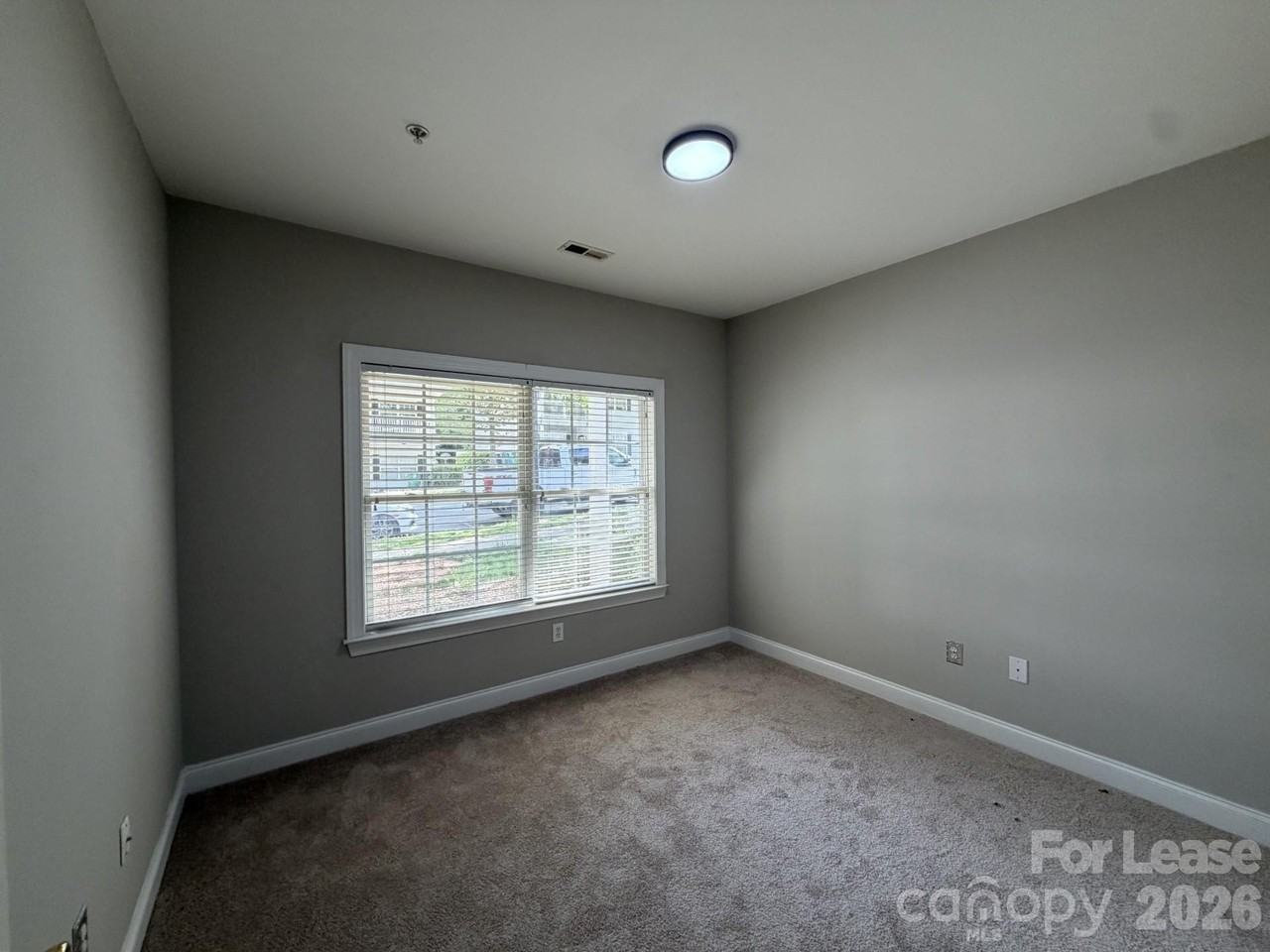21230 Hickory St - Photo 6 of 23