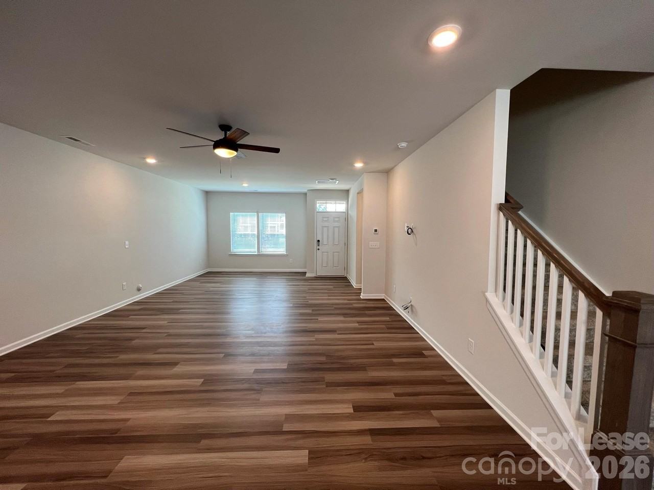 208 Sagecroft Ln - Photo 2 of 24
