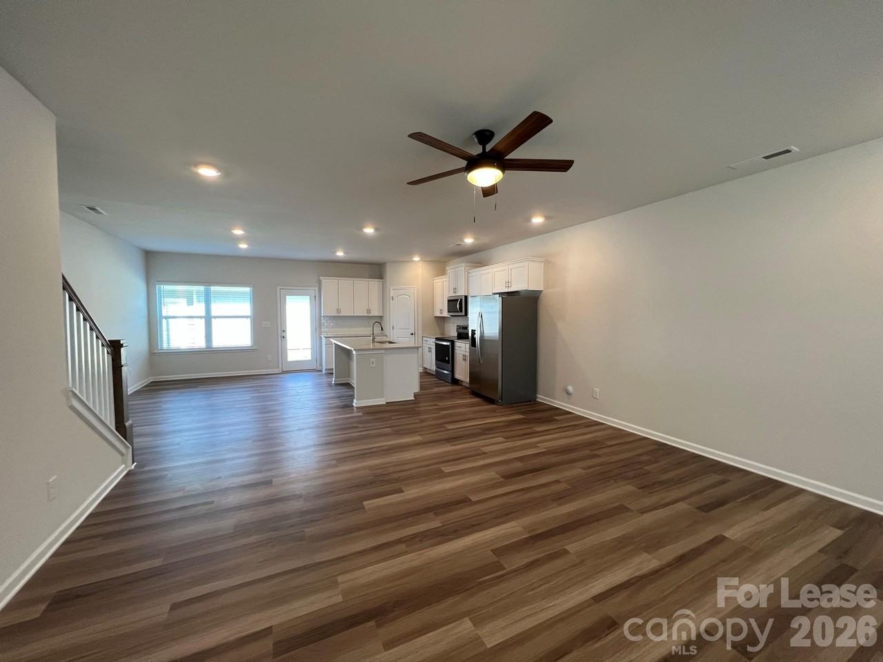208 Sagecroft Ln - Photo 4 of 24