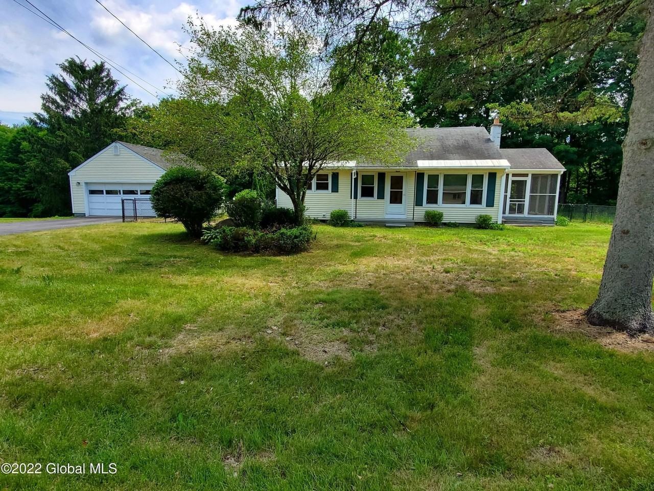 45 Smith Bridge Rd - Photo 2 of 35