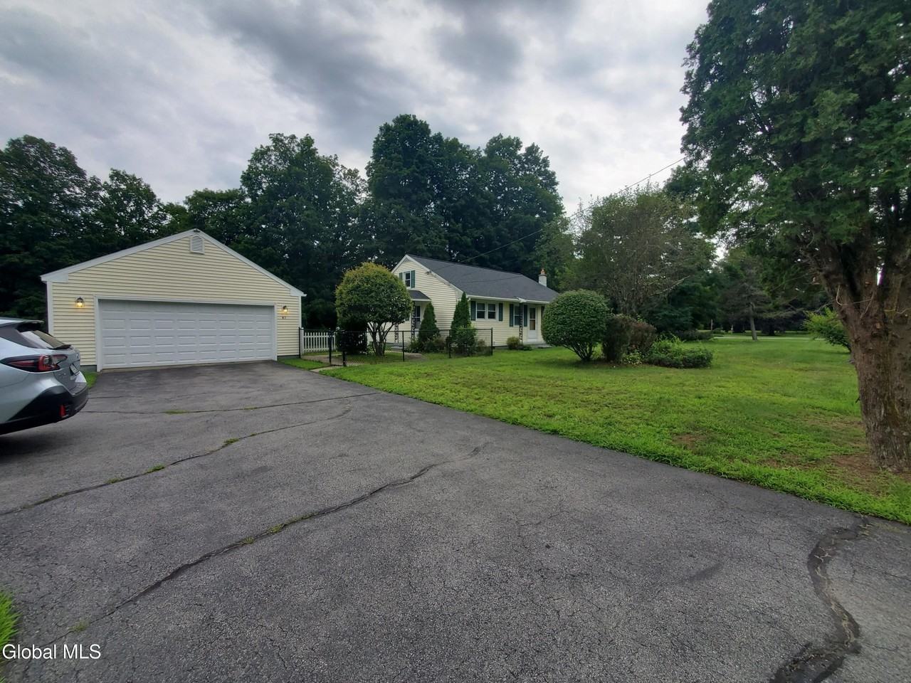 45 Smith Bridge Rd - Photo 5 of 35