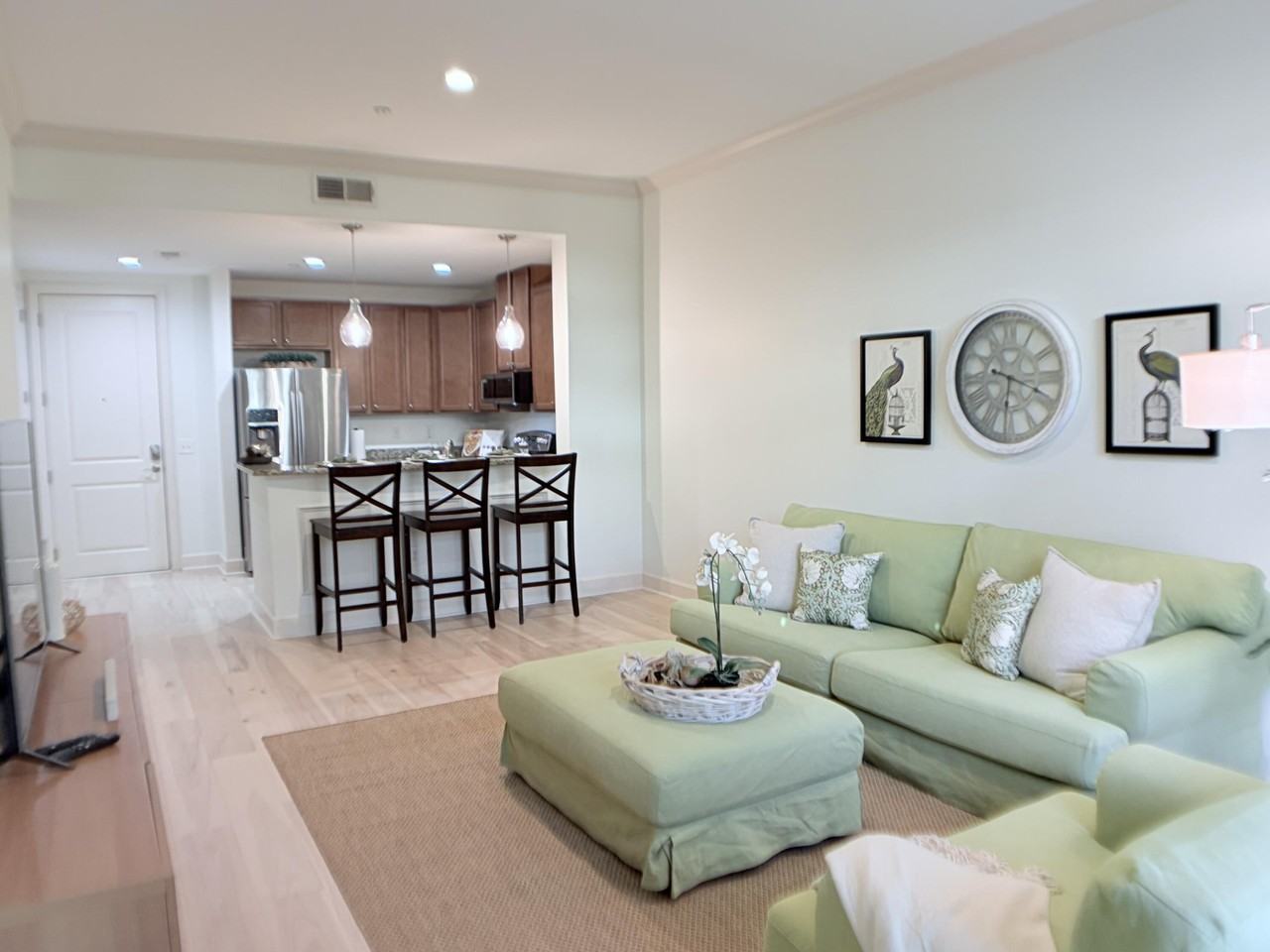 125 Pier View St #103 - Photo 3 of 33