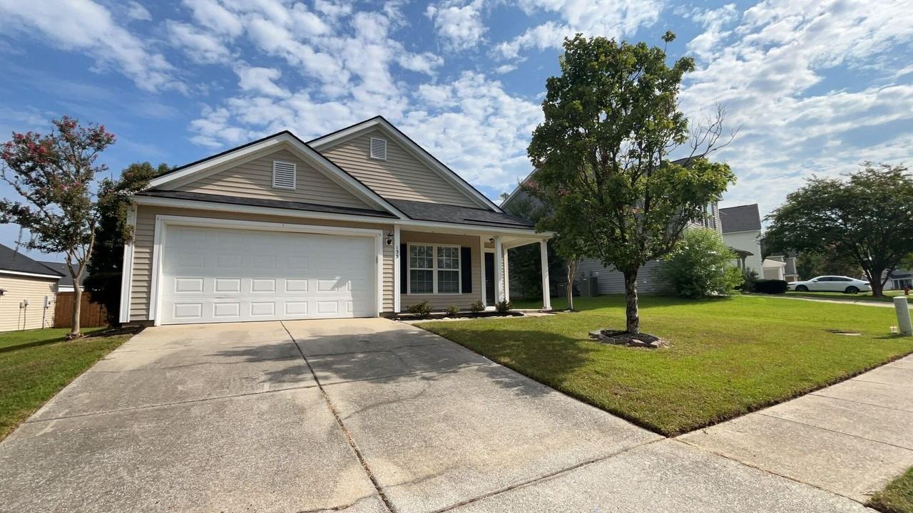 135 Wildberry Ln - Photo 2 of 16
