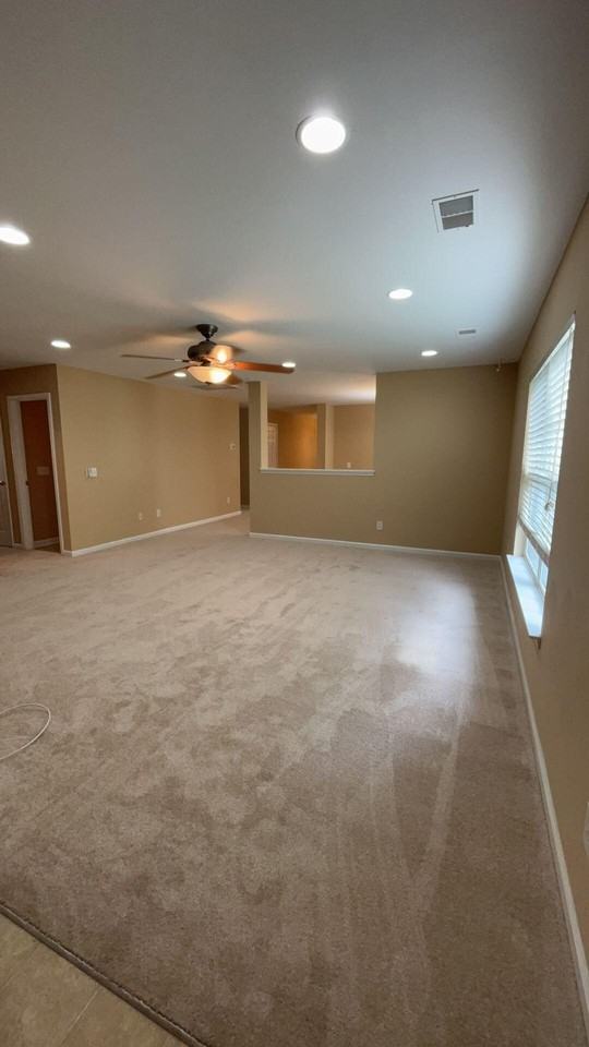 135 Wildberry Ln - Photo 4 of 16