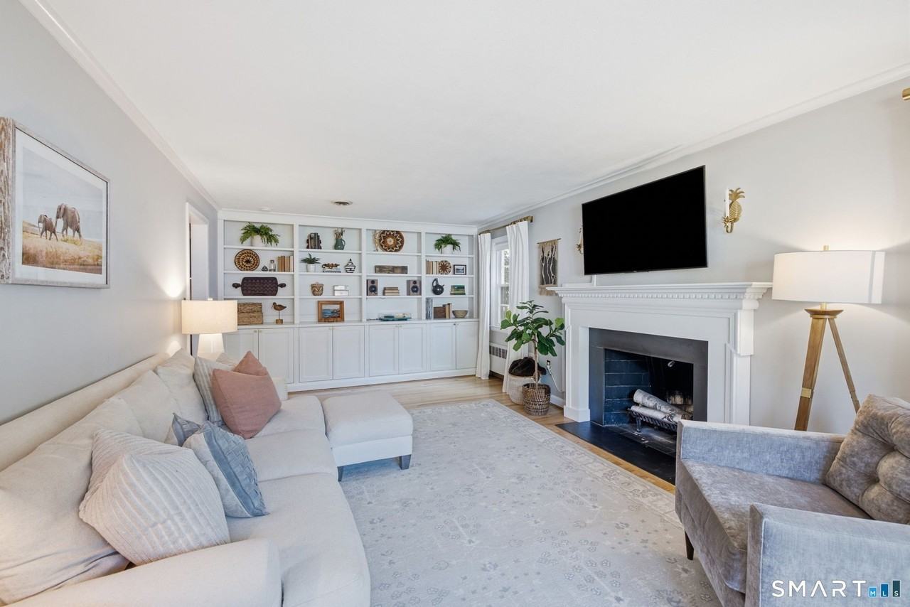 36 Miamis Rd - Photo 3 of 40