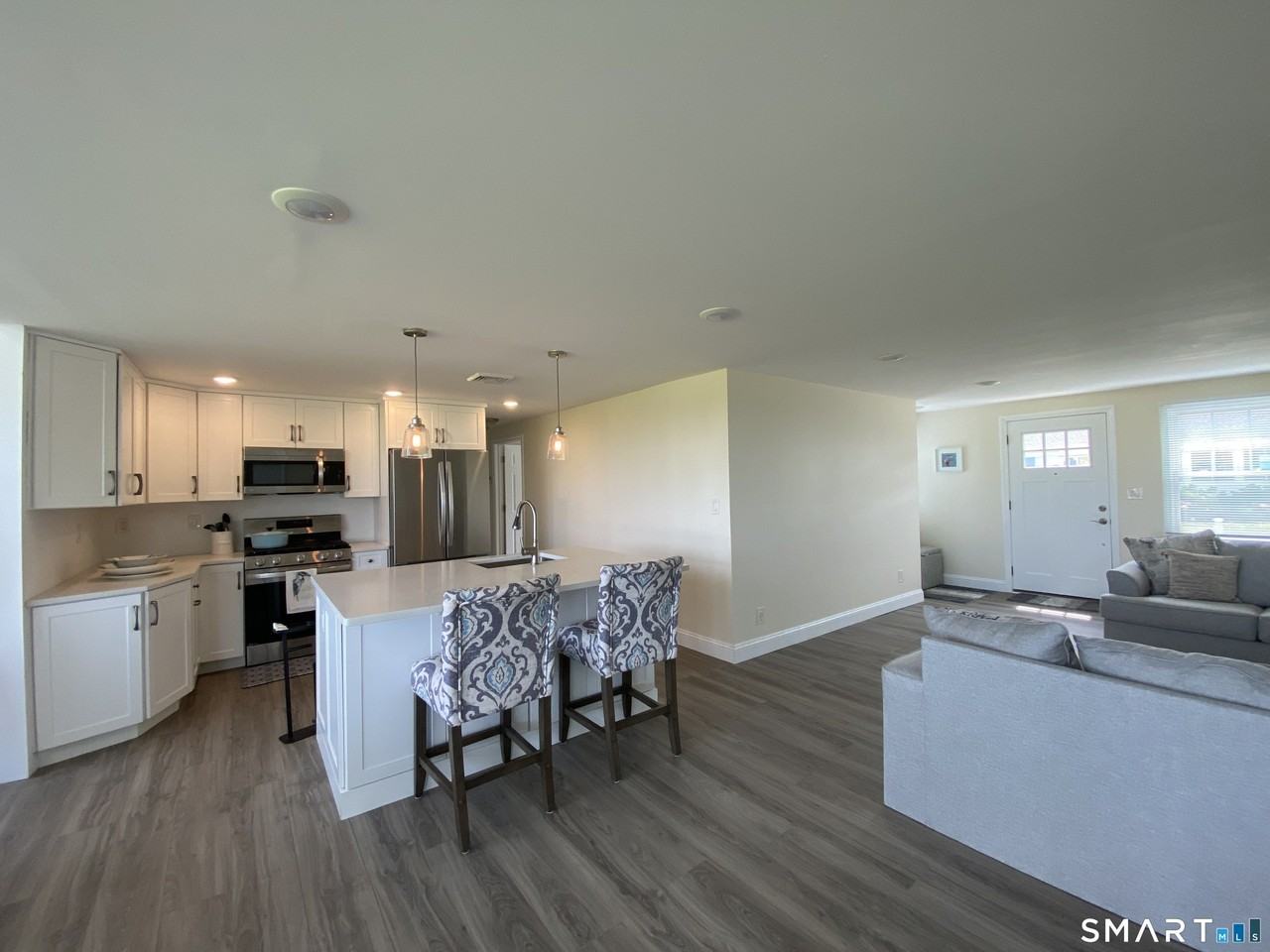 29 Kelsey Rd - Photo 3 of 14