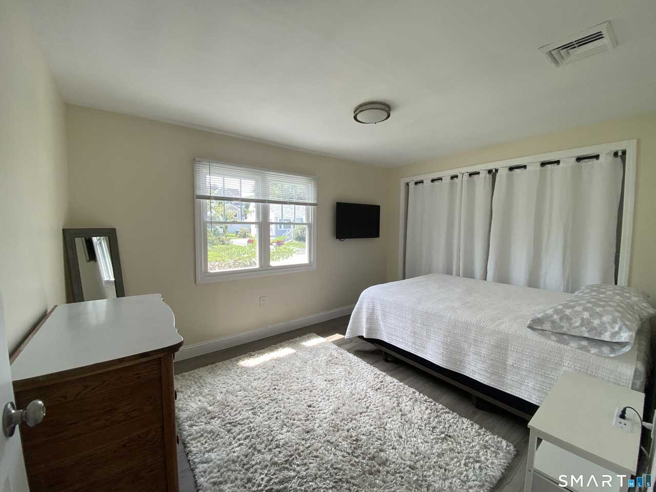 29 Kelsey Rd - Photo 7 of 14