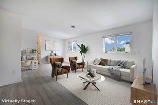 426 Main St #H - Photo 1 of 1