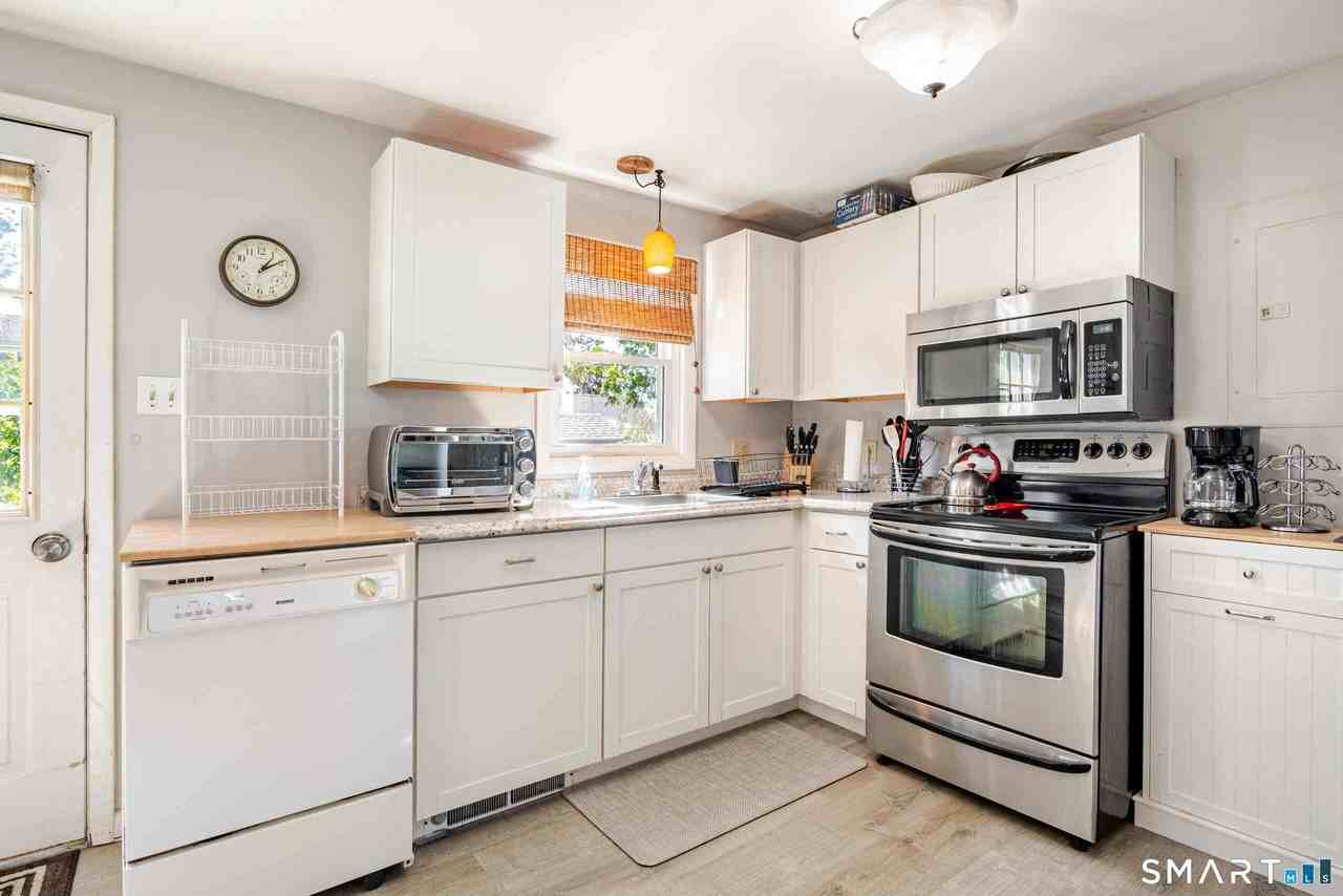 26 Kelsey Rd - Photo 7 of 18