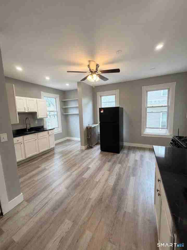 461 Howard Ave #2 - Photo 2 of 8